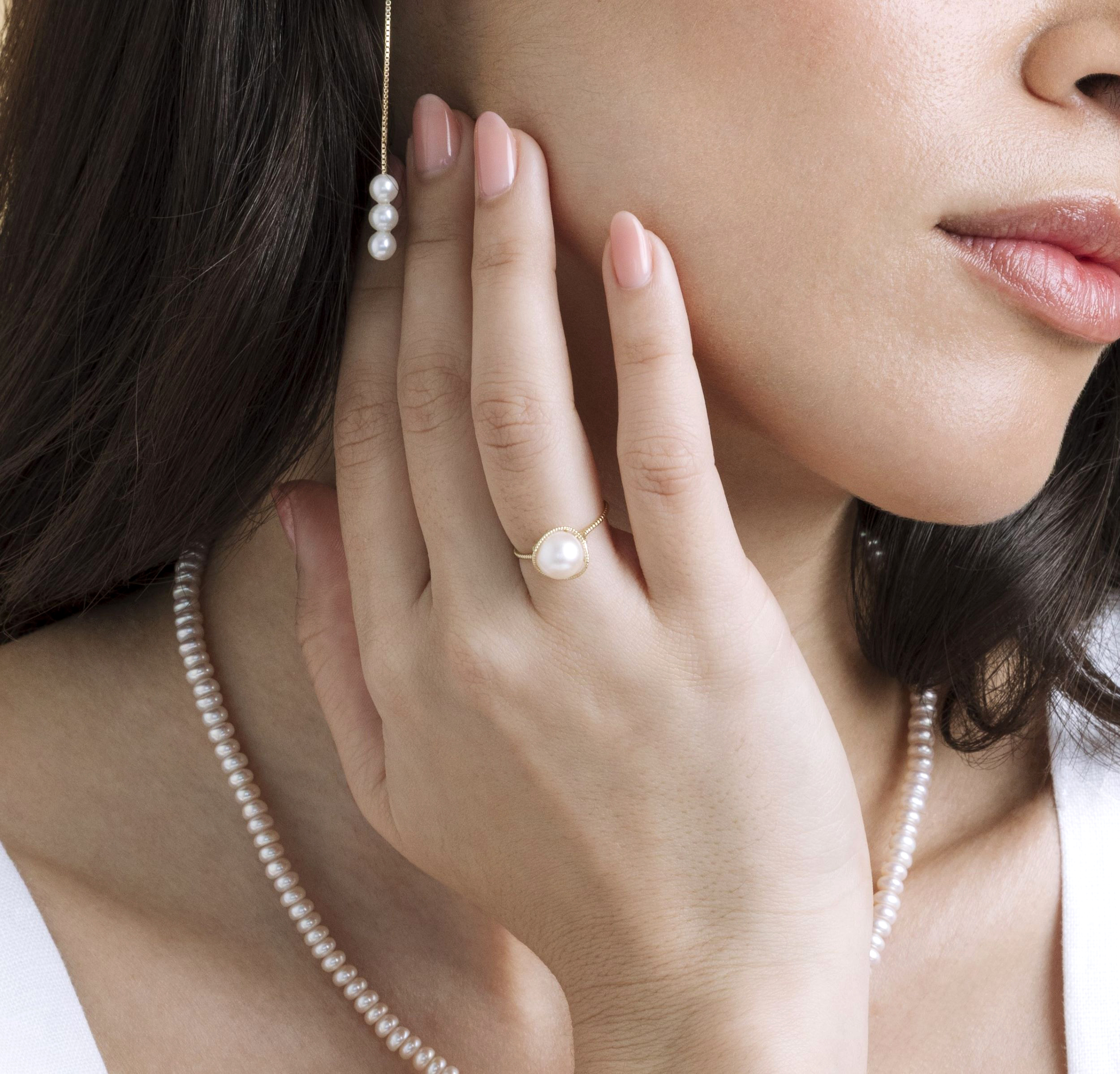 14K Gold Freshwater Pearl Raven Ring